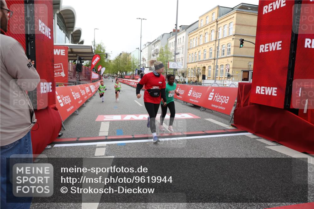 25.04.2026 - Das Zehntel Strokosch-Dieckow http://msf.ph/oto/9619944 25.04.2026 09:13:22 Ziel 1405, 1434, 2394 meine-sportfotos.de