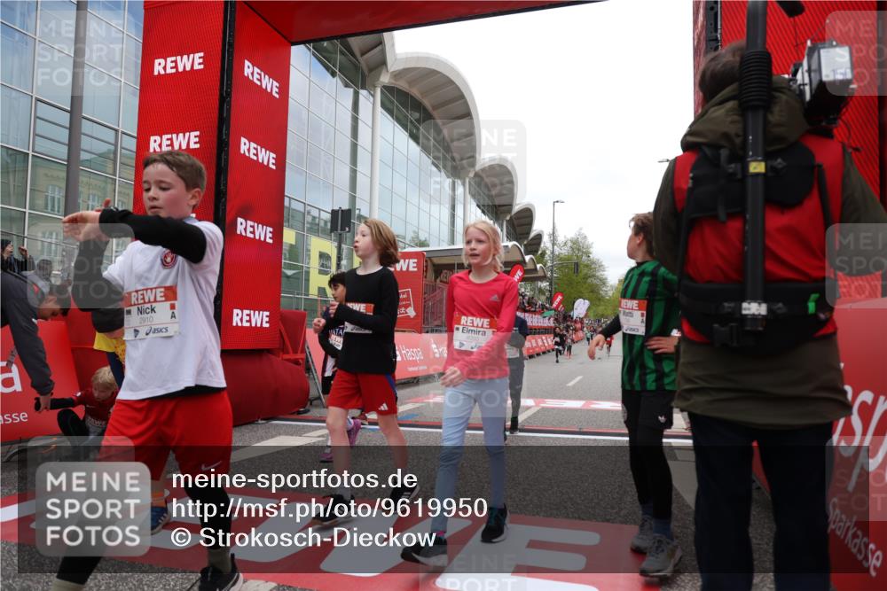 25.04.2026 - Das Zehntel Strokosch-Dieckow http://msf.ph/oto/9619950 25.04.2026 08:50:19 Ziel 1151, 1219, 1277, 1287, 1470, 1795, 1856, 2062, 2168, 2175, 2782, 2910, 3169, 3185, 4050 meine-sportfotos.de