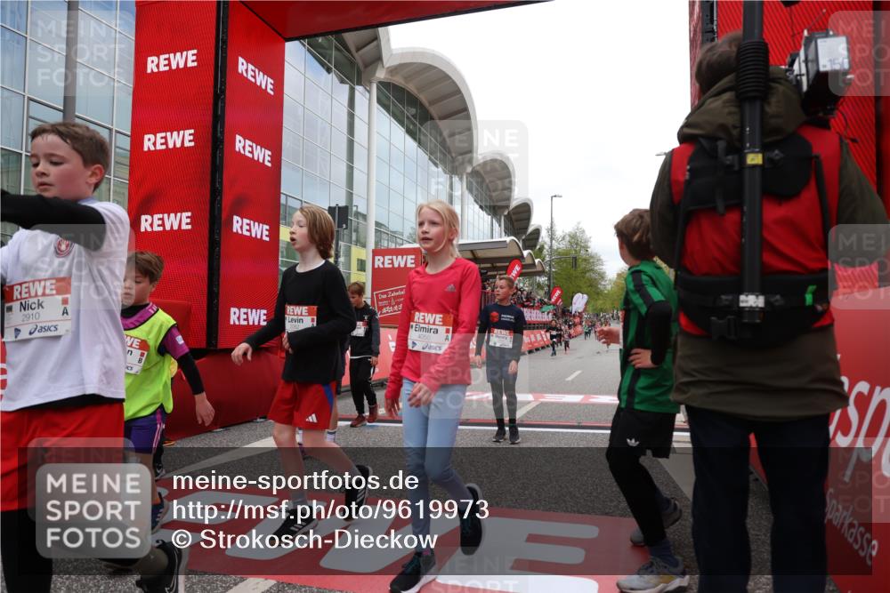 25.04.2026 - Das Zehntel Strokosch-Dieckow http://msf.ph/oto/9619973 25.04.2026 08:50:19 Ziel 1151, 1219, 1277, 1287, 1470, 1795, 1856, 2062, 2168, 2175, 2782, 2910, 3169, 3185, 4050 meine-sportfotos.de