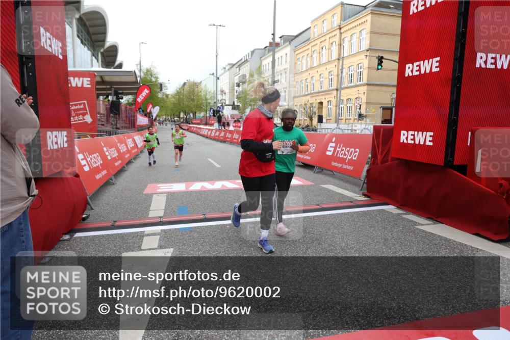 25.04.2026 - Das Zehntel Strokosch-Dieckow http://msf.ph/oto/9620002 25.04.2026 09:13:22 Ziel 1405, 1434, 2394 meine-sportfotos.de