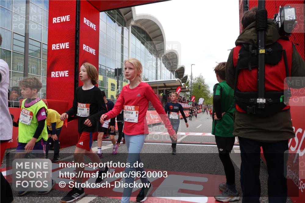 25.04.2026 - Das Zehntel Strokosch-Dieckow http://msf.ph/oto/9620003 25.04.2026 08:50:19 Ziel 1151, 1219, 1277, 1287, 1470, 1795, 1856, 2062, 2168, 2175, 2782, 2910, 3169, 3185, 4050 meine-sportfotos.de
