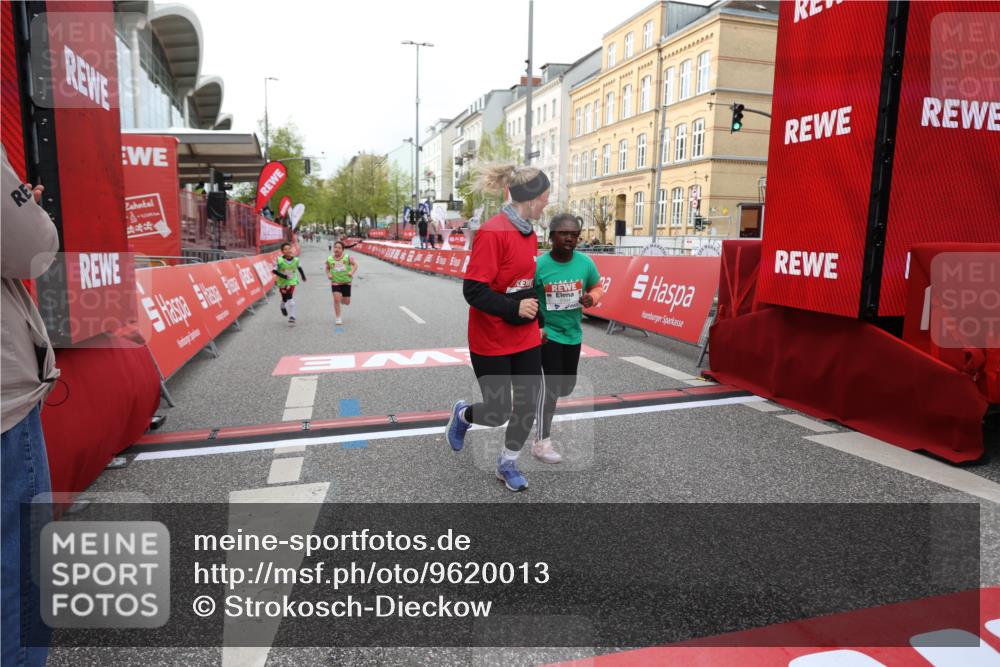 25.04.2026 - Das Zehntel Strokosch-Dieckow http://msf.ph/oto/9620013 25.04.2026 09:13:22 Ziel 1405, 1434, 2394 meine-sportfotos.de