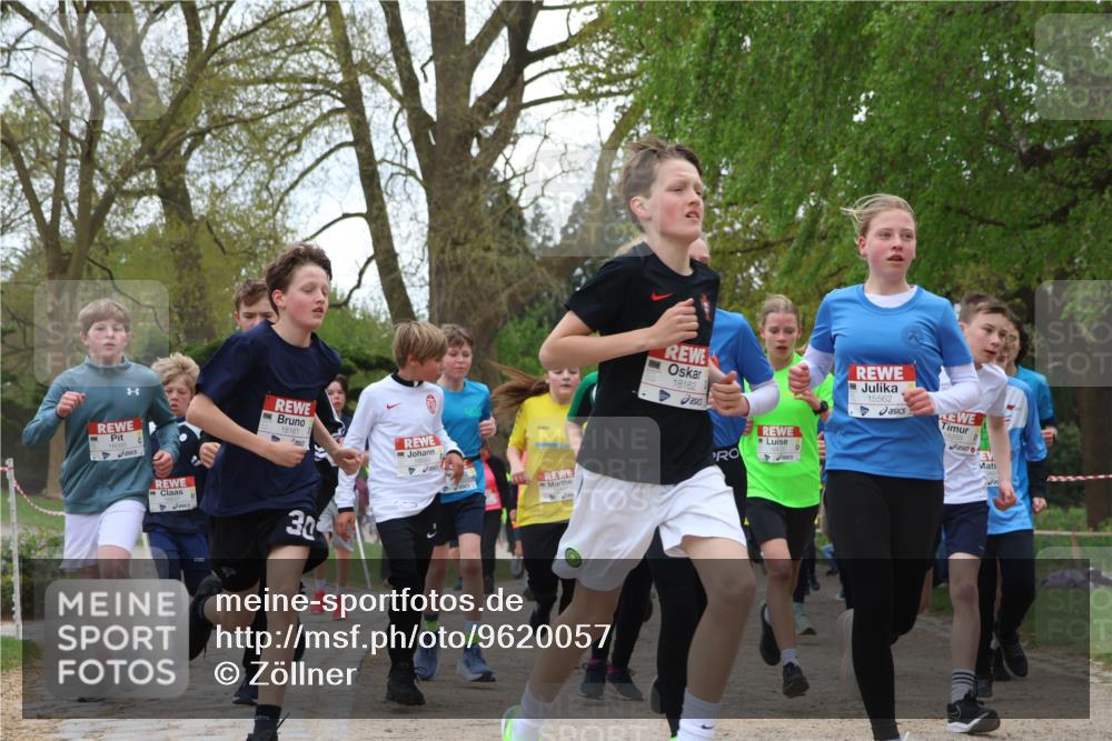 25.04.2026 - Das Zehntel Zöllner http://msf.ph/oto/9620057 25.04.2026 13:41:37 Laufen 18005, 18161, 16693, 30, 18162, 250, 15562, 18259, 969 meine-sportfotos.de