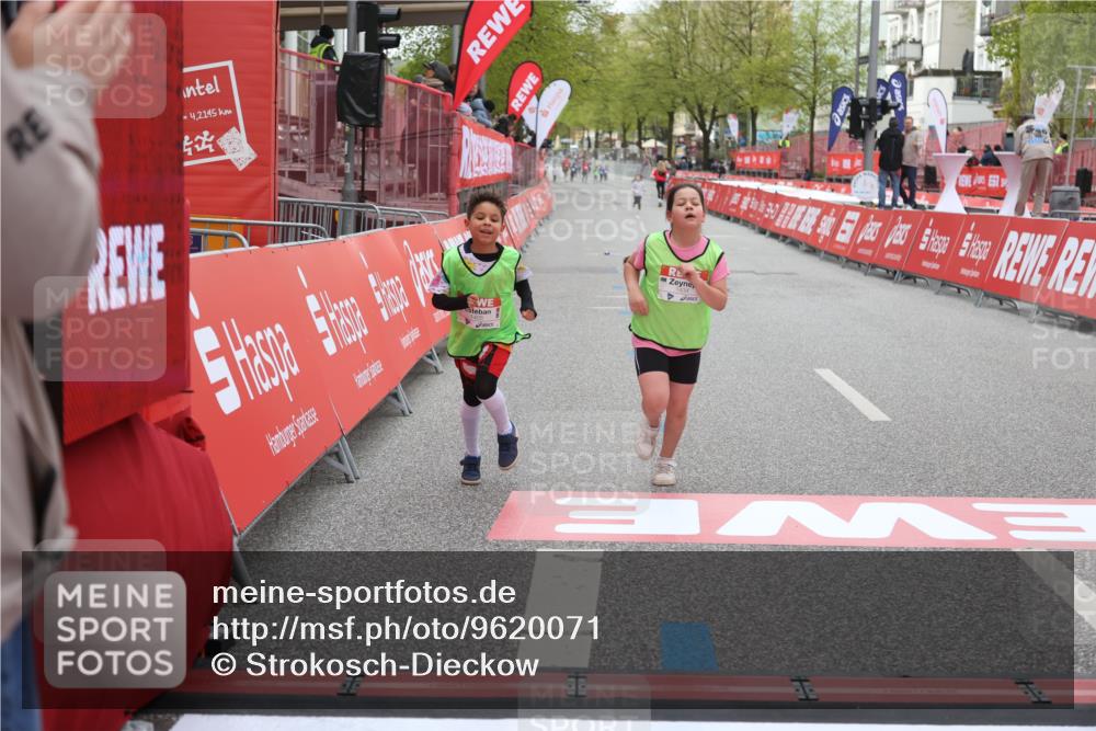 25.04.2026 - Das Zehntel Strokosch-Dieckow http://msf.ph/oto/9620071 25.04.2026 09:13:24 Ziel 1405, 1434, 2394 meine-sportfotos.de