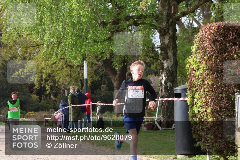 25.04.2026 - Das Zehntel Zöllner http://msf.ph/oto/9620079 25.04.2026 07:37:31 Laufen 4067 meine-sportfotos.de