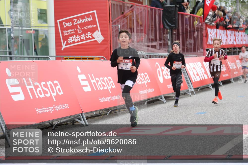 25.04.2026 - Das Zehntel Strokosch-Dieckow http://msf.ph/oto/9620086 25.04.2026 08:50:23 Ziel 1287, 1465, 1795, 1856, 2062, 2168, 2175, 3185, 4039, 4050, 4055 meine-sportfotos.de