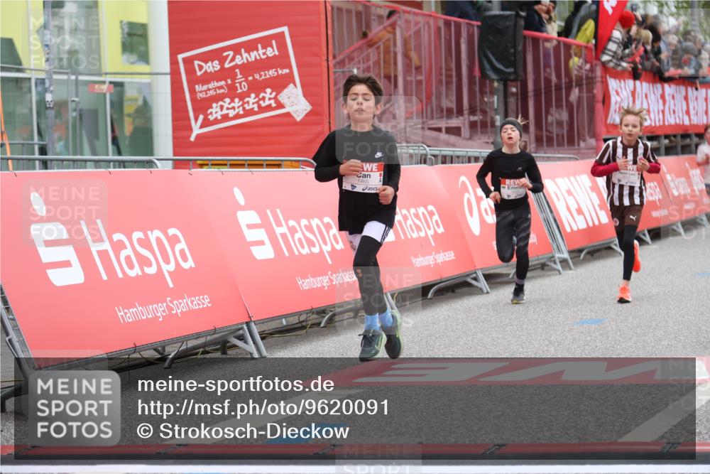 25.04.2026 - Das Zehntel Strokosch-Dieckow http://msf.ph/oto/9620091 25.04.2026 08:50:23 Ziel 1287, 1465, 1795, 1856, 2062, 2168, 2175, 3185, 4039, 4050, 4055 meine-sportfotos.de