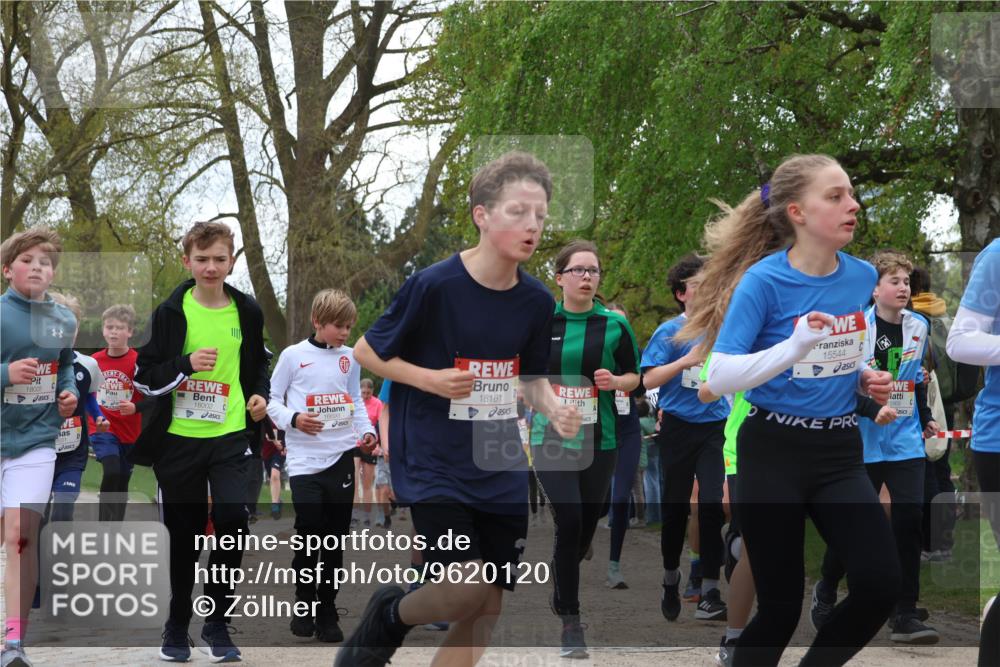 25.04.2026 - Das Zehntel Zöllner http://msf.ph/oto/9620120 25.04.2026 13:41:38 Laufen 18005, 15544, 18002, 16693, 18161 meine-sportfotos.de