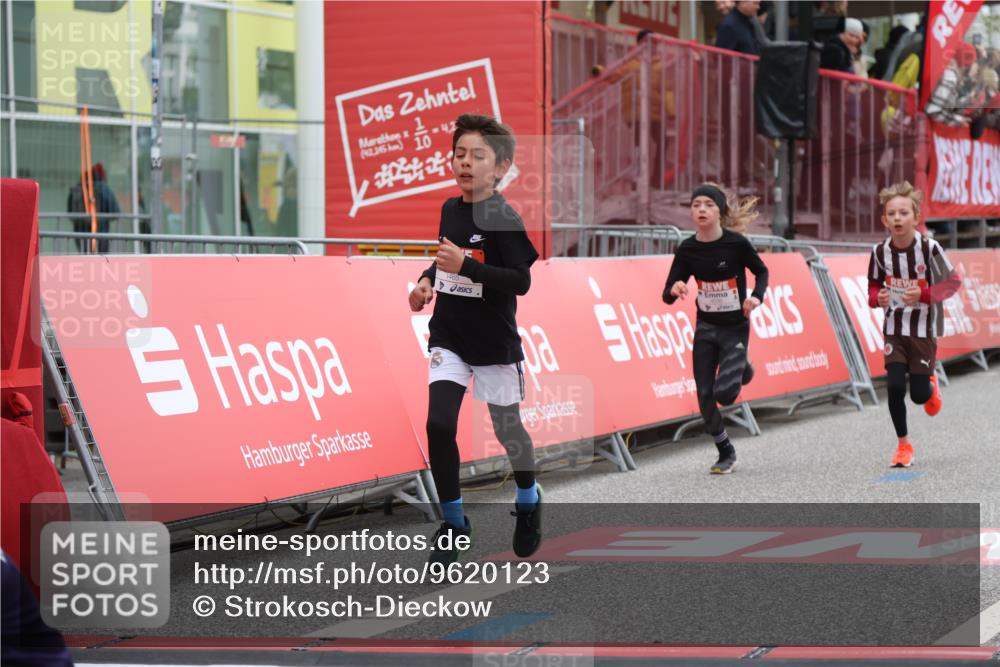 25.04.2026 - Das Zehntel Strokosch-Dieckow http://msf.ph/oto/9620123 25.04.2026 08:50:23 Ziel 1287, 1465, 1795, 1856, 2062, 2168, 2175, 3185, 4039, 4050, 4055 meine-sportfotos.de
