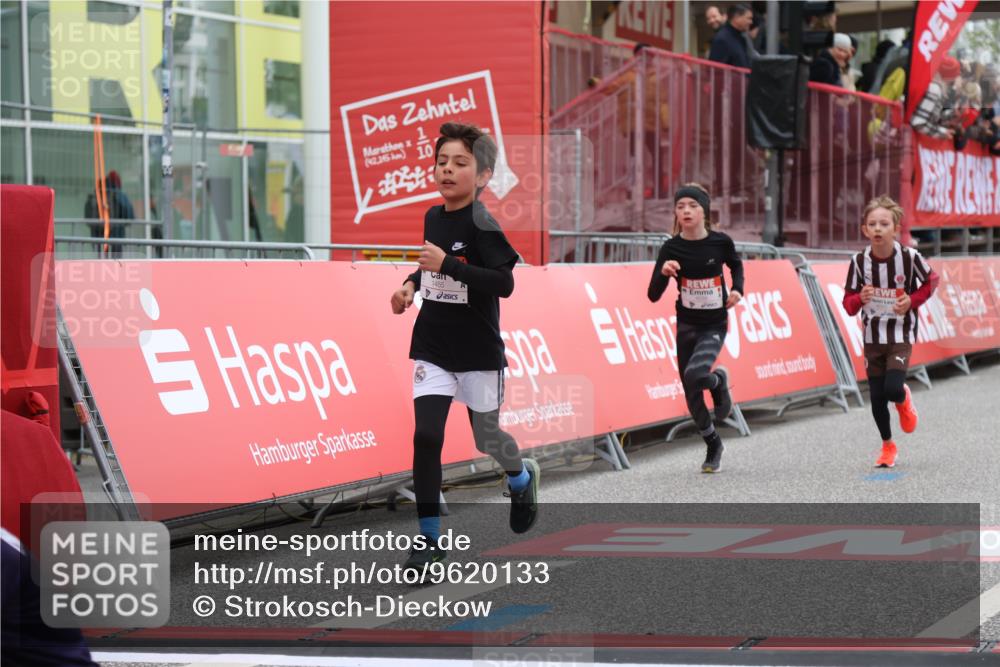25.04.2026 - Das Zehntel Strokosch-Dieckow http://msf.ph/oto/9620133 25.04.2026 08:50:23 Ziel 1287, 1465, 1795, 1856, 2062, 2168, 2175, 3185, 4039, 4050, 4055 meine-sportfotos.de