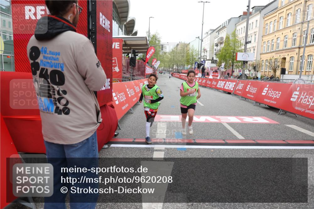 25.04.2026 - Das Zehntel Strokosch-Dieckow http://msf.ph/oto/9620208 25.04.2026 09:13:25 Ziel 1405, 1434, 2394 meine-sportfotos.de