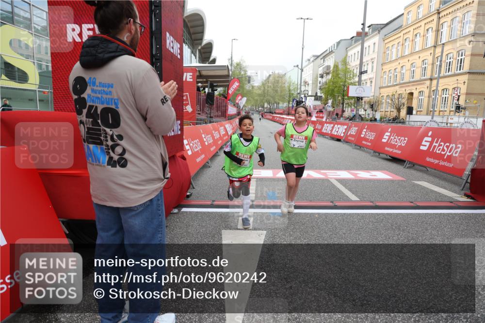 25.04.2026 - Das Zehntel Strokosch-Dieckow http://msf.ph/oto/9620242 25.04.2026 09:13:25 Ziel 1405, 1434, 2394 meine-sportfotos.de