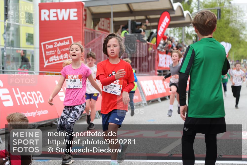 25.04.2026 - Das Zehntel Strokosch-Dieckow http://msf.ph/oto/9620281 25.04.2026 08:50:28 Ziel 1296, 1465, 1791, 1792, 2676, 3204, 4013, 4039, 4055 meine-sportfotos.de