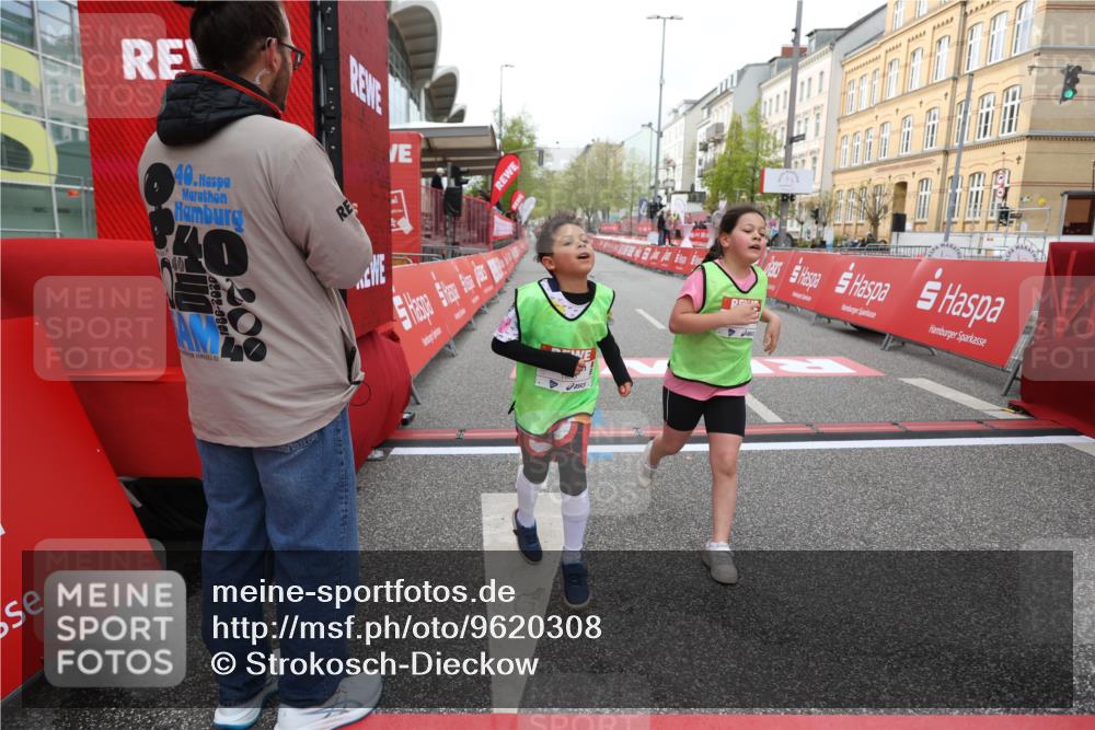 25.04.2026 - Das Zehntel Strokosch-Dieckow http://msf.ph/oto/9620308 25.04.2026 09:13:25 Ziel 1405, 1434, 2394 meine-sportfotos.de
