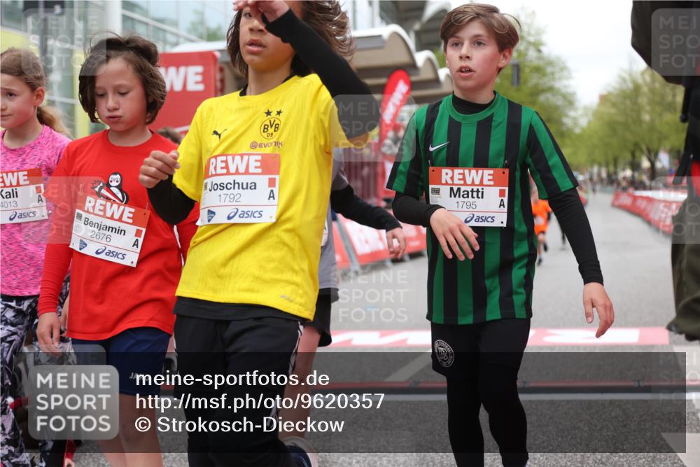 25.04.2026 - Das Zehntel Strokosch-Dieckow http://msf.ph/oto/9620357 25.04.2026 08:50:30 Ziel 1296, 1465, 1791, 1792, 2676, 3204, 3569, 4013, 4039, 4055, 4059 meine-sportfotos.de