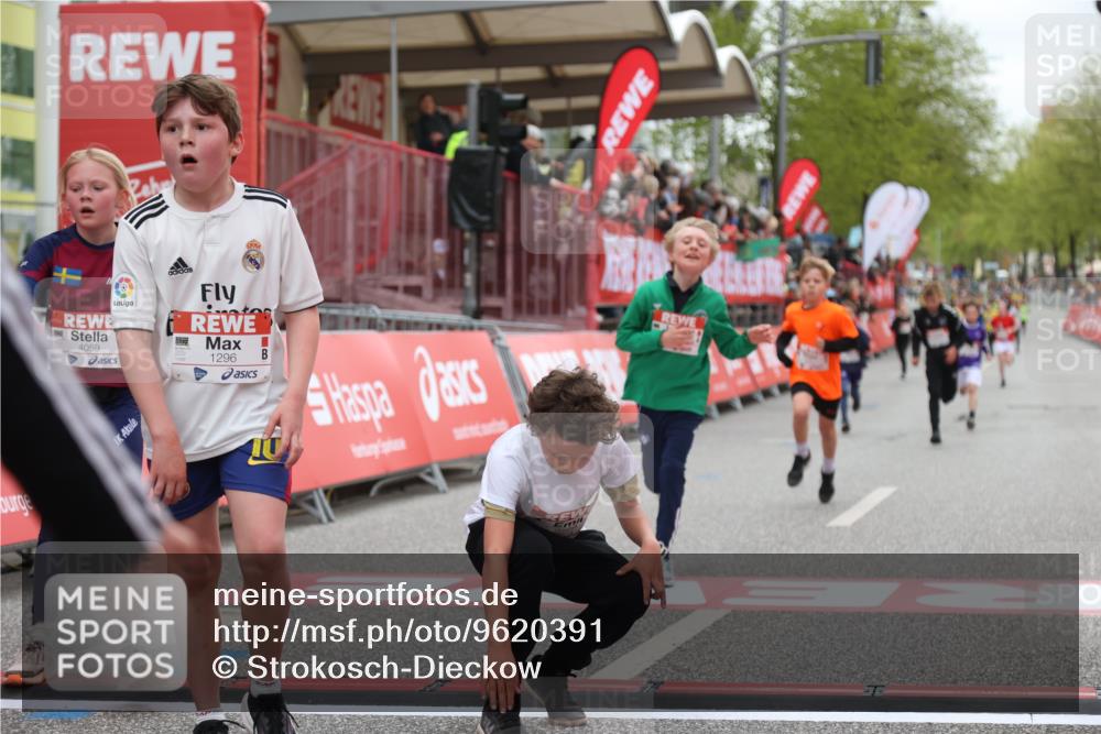 25.04.2026 - Das Zehntel Strokosch-Dieckow http://msf.ph/oto/9620391 25.04.2026 08:50:32 Ziel 1296, 1791, 1792, 2676, 3204, 3569, 3597, 3835, 4013, 4059 meine-sportfotos.de
