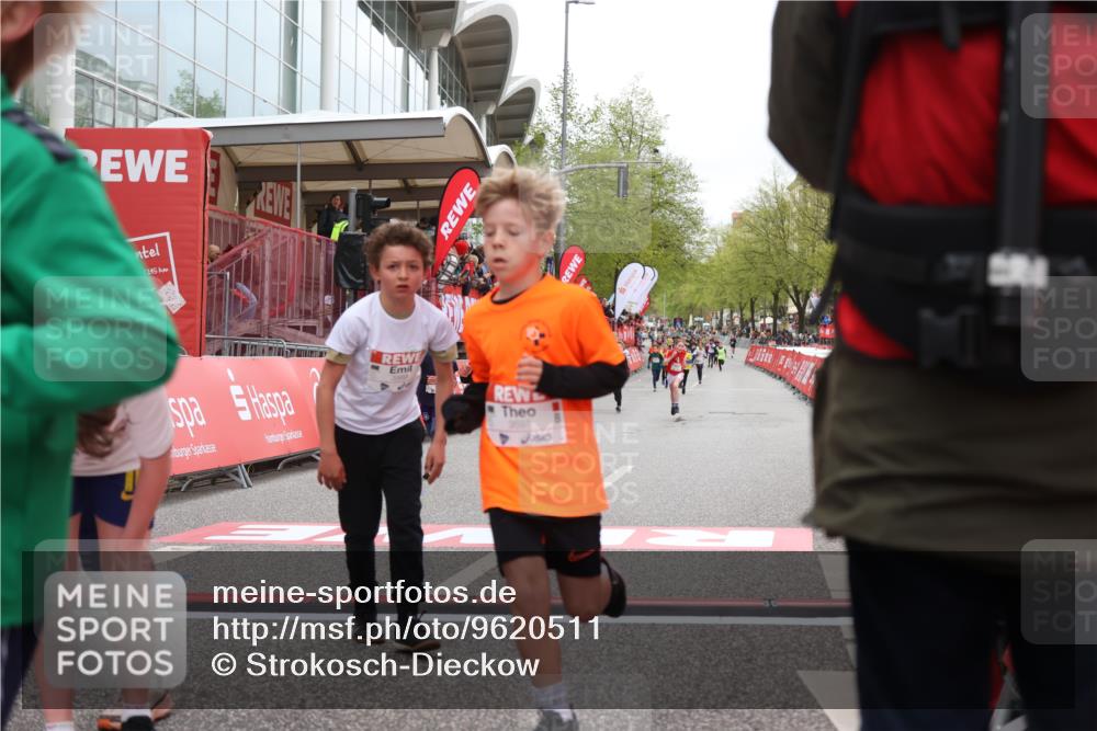 25.04.2026 - Das Zehntel Strokosch-Dieckow http://msf.ph/oto/9620511 25.04.2026 08:50:35 Ziel 1295, 1296, 1791, 1792, 3204, 3370, 3569, 3597, 3621, 3835, 4059 meine-sportfotos.de