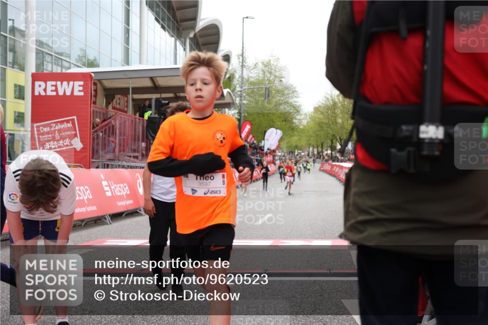 25.04.2026 - Das Zehntel Strokosch-Dieckow http://msf.ph/oto/9620523 25.04.2026 08:50:35 Ziel 1295, 1296, 1791, 1792, 3204, 3370, 3569, 3597, 3621, 3835, 4059 meine-sportfotos.de