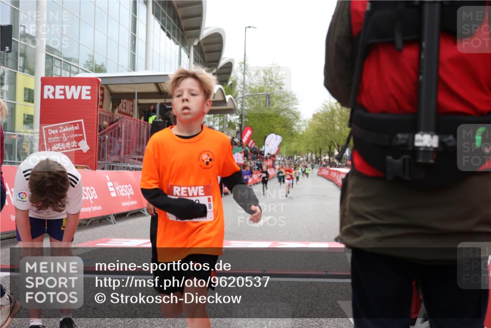 25.04.2026 - Das Zehntel Strokosch-Dieckow http://msf.ph/oto/9620537 25.04.2026 08:50:35 Ziel 1295, 1296, 1791, 1792, 3204, 3370, 3569, 3597, 3621, 3835, 4059 meine-sportfotos.de