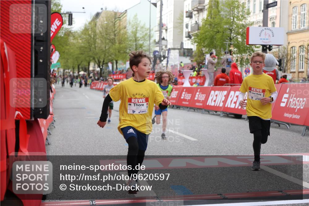 25.04.2026 - Das Zehntel Strokosch-Dieckow http://msf.ph/oto/9620597 25.04.2026 08:51:04 Ziel 1217, 1554, 1577, 1702, 1735, 1764, 2329, 2334, 2570, 2731, 2817, 2994, 3118, 3194, 3230, 3546, 3557, 3607, 4052 meine-sportfotos.de