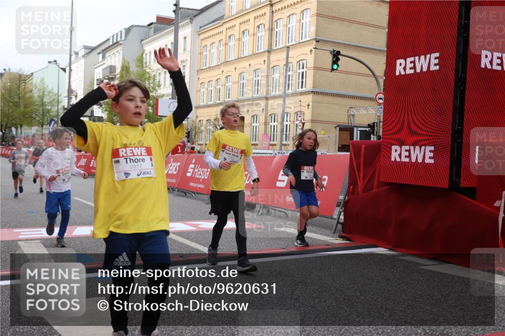 25.04.2026 - Das Zehntel Strokosch-Dieckow http://msf.ph/oto/9620631 25.04.2026 08:51:05 Ziel 1217, 1554, 1702, 1735, 1764, 2329, 2570, 2731, 2817, 2994, 3118, 3194, 3230, 3546, 3557, 3607, 4052 meine-sportfotos.de