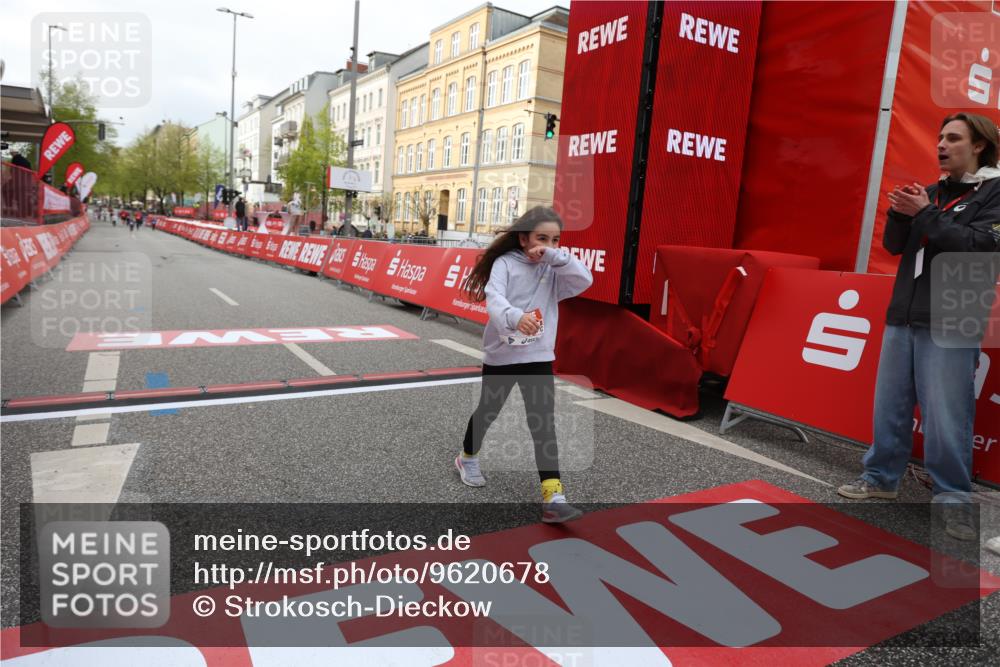 25.04.2026 - Das Zehntel Strokosch-Dieckow http://msf.ph/oto/9620678 25.04.2026 09:13:46 Ziel 2590 meine-sportfotos.de