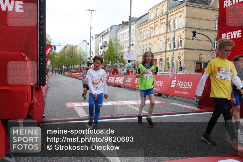 25.04.2026 - Das Zehntel Strokosch-Dieckow http://msf.ph/oto/9620683 25.04.2026 08:51:07 Ziel 1217, 1310, 1554, 1702, 1735, 1764, 2315, 2570, 2731, 2817, 3118, 3194, 3230, 3546, 3557, 3607, 4052 meine-sportfotos.de