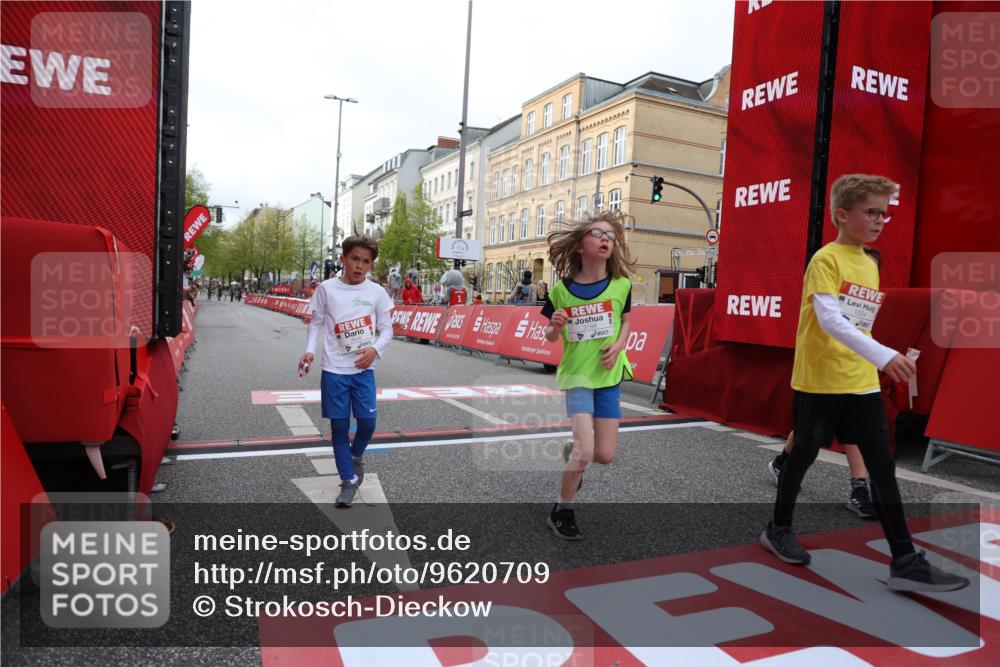 25.04.2026 - Das Zehntel Strokosch-Dieckow http://msf.ph/oto/9620709 25.04.2026 08:51:07 Ziel 1217, 1310, 1554, 1702, 1735, 1764, 2315, 2570, 2731, 2817, 3118, 3194, 3230, 3546, 3557, 3607, 4052 meine-sportfotos.de