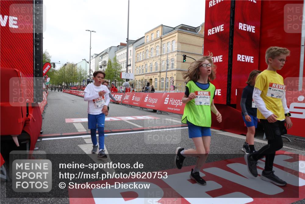 25.04.2026 - Das Zehntel Strokosch-Dieckow http://msf.ph/oto/9620753 25.04.2026 08:51:07 Ziel 1217, 1310, 1554, 1702, 1735, 1764, 2315, 2570, 2731, 2817, 3118, 3194, 3230, 3546, 3557, 3607, 4052 meine-sportfotos.de