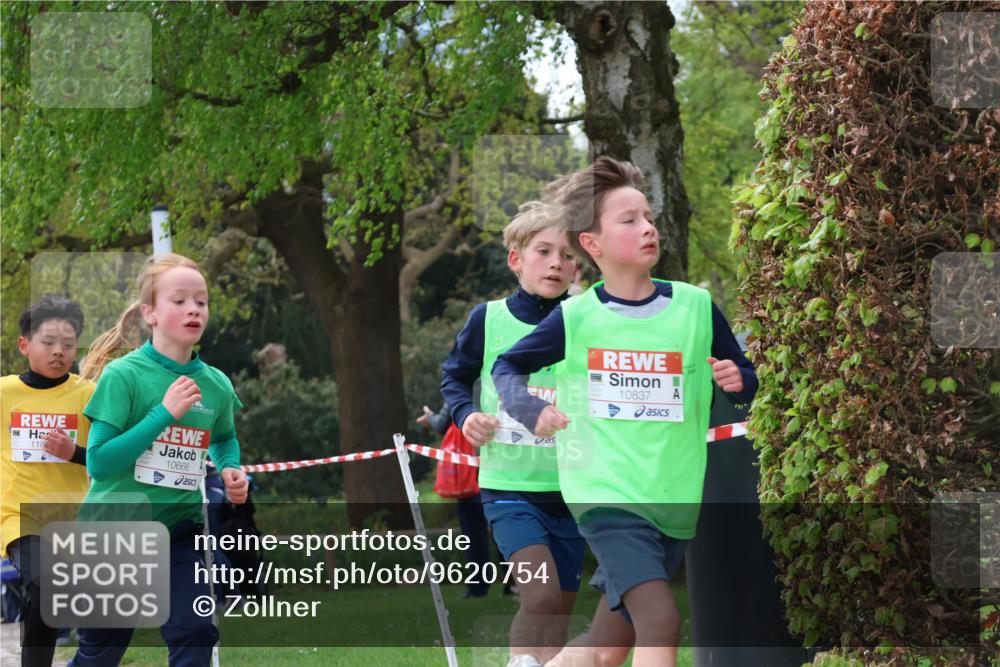 25.04.2026 - Das Zehntel Zöllner http://msf.ph/oto/9620754 25.04.2026 11:38:59 Laufen 118, 10666, 10837 meine-sportfotos.de