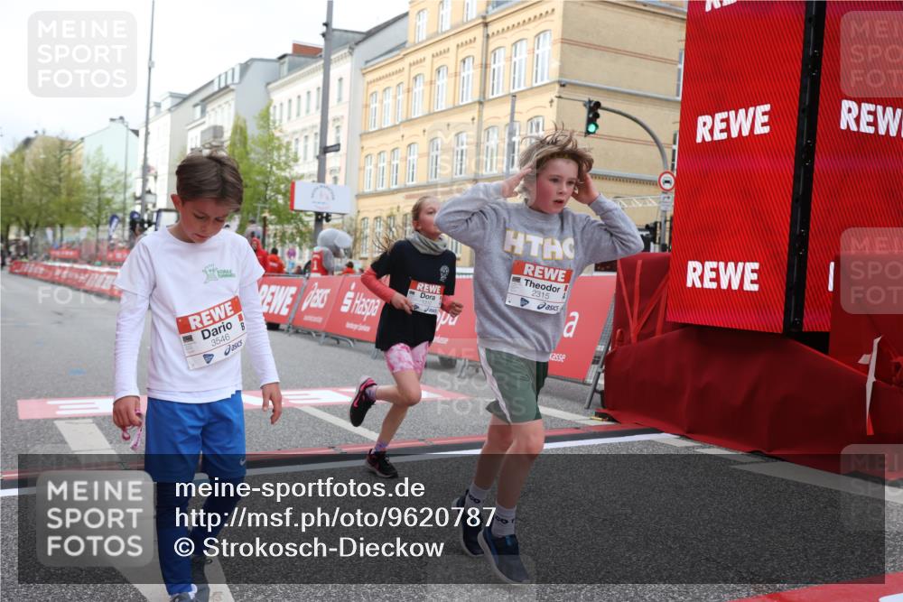 25.04.2026 - Das Zehntel Strokosch-Dieckow http://msf.ph/oto/9620787 25.04.2026 08:51:09 Ziel 1217, 1310, 1554, 1735, 2315, 2497, 2570, 2817, 3118, 3194, 3202, 3230, 3546, 3554, 3557, 4052 meine-sportfotos.de