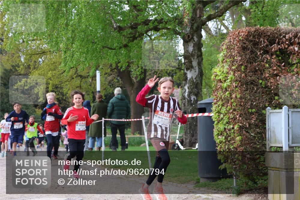 25.04.2026 - Das Zehntel Zöllner http://msf.ph/oto/9620794 25.04.2026 07:39:09 Laufen 4055 meine-sportfotos.de