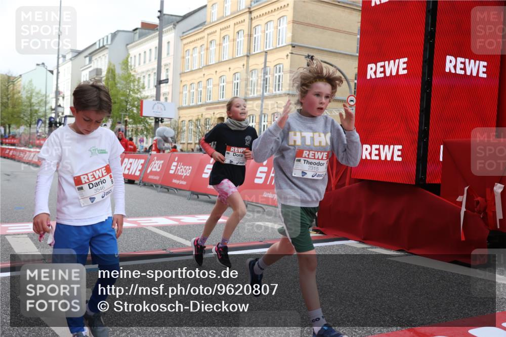 25.04.2026 - Das Zehntel Strokosch-Dieckow http://msf.ph/oto/9620807 25.04.2026 08:51:09 Ziel 1217, 1310, 1554, 1735, 2315, 2497, 2570, 2817, 3118, 3194, 3202, 3230, 3546, 3554, 3557, 4052 meine-sportfotos.de