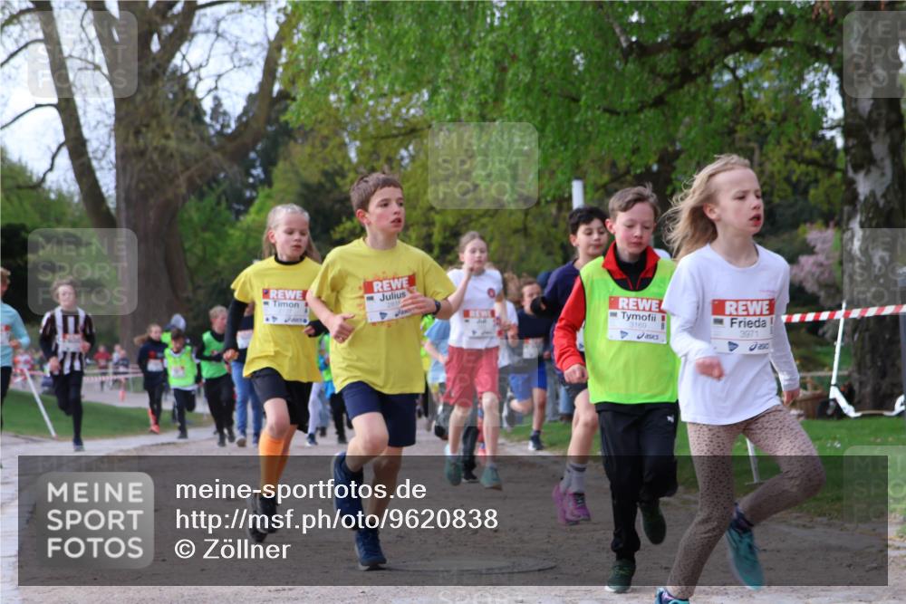 25.04.2026 - Das Zehntel Zöllner http://msf.ph/oto/9620838 25.04.2026 07:39:13 Laufen 3169, 3971, 250 meine-sportfotos.de