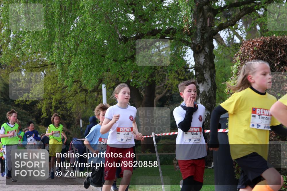 25.04.2026 - Das Zehntel Zöllner http://msf.ph/oto/9620858 25.04.2026 07:39:15 Laufen 2900, 2910, 2777 meine-sportfotos.de