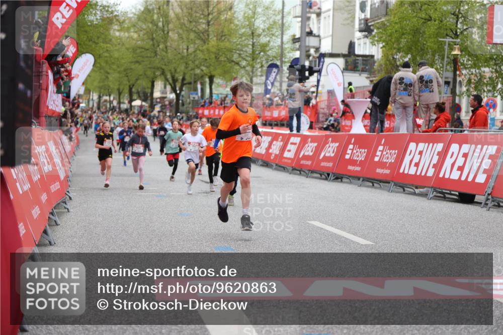 25.04.2026 - Das Zehntel Strokosch-Dieckow http://msf.ph/oto/9620863 25.04.2026 08:52:14 Ziel 1111, 1250, 1281, 1974, 2044, 2729, 2966, 3116, 3190, 3227, 3335, 3428, 3572, 3585, 3917, 3932, 3994, 4040, 4053 meine-sportfotos.de