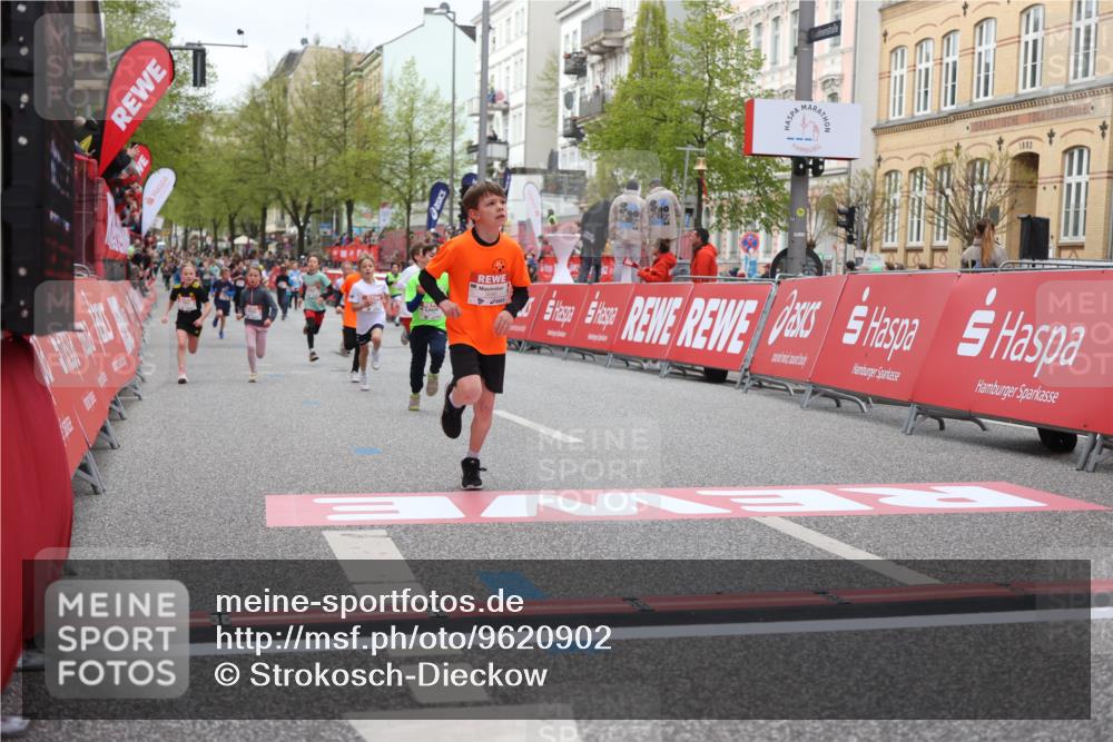 25.04.2026 - Das Zehntel Strokosch-Dieckow http://msf.ph/oto/9620902 25.04.2026 08:52:15 Ziel 1111, 1198, 1281, 1509, 1974, 2044, 2729, 2966, 3087, 3116, 3227, 3335, 3428, 3572, 3585, 3917, 3932, 3994 meine-sportfotos.de