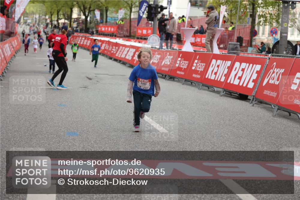 25.04.2026 - Das Zehntel Strokosch-Dieckow http://msf.ph/oto/9620935 25.04.2026 09:14:02 Ziel 2083, 2102 meine-sportfotos.de