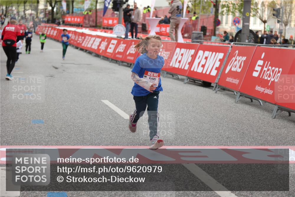 25.04.2026 - Das Zehntel Strokosch-Dieckow http://msf.ph/oto/9620979 25.04.2026 09:14:02 Ziel 2083, 2102 meine-sportfotos.de
