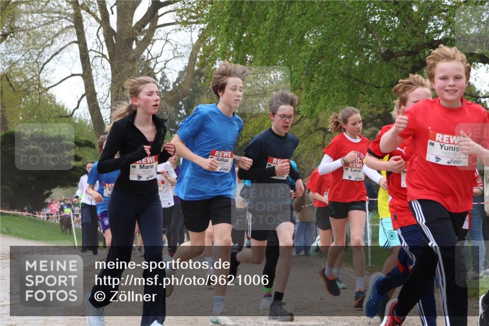 25.04.2026 - Das Zehntel Zöllner http://msf.ph/oto/9621006 25.04.2026 13:41:54 Laufen 15328, 5561, 15132, 15319 meine-sportfotos.de
