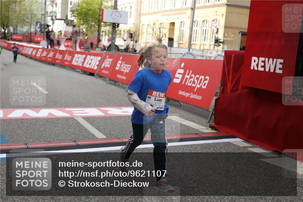 25.04.2026 - Das Zehntel Strokosch-Dieckow http://msf.ph/oto/9621107 25.04.2026 09:14:04 Ziel 2083, 2101, 2102 meine-sportfotos.de