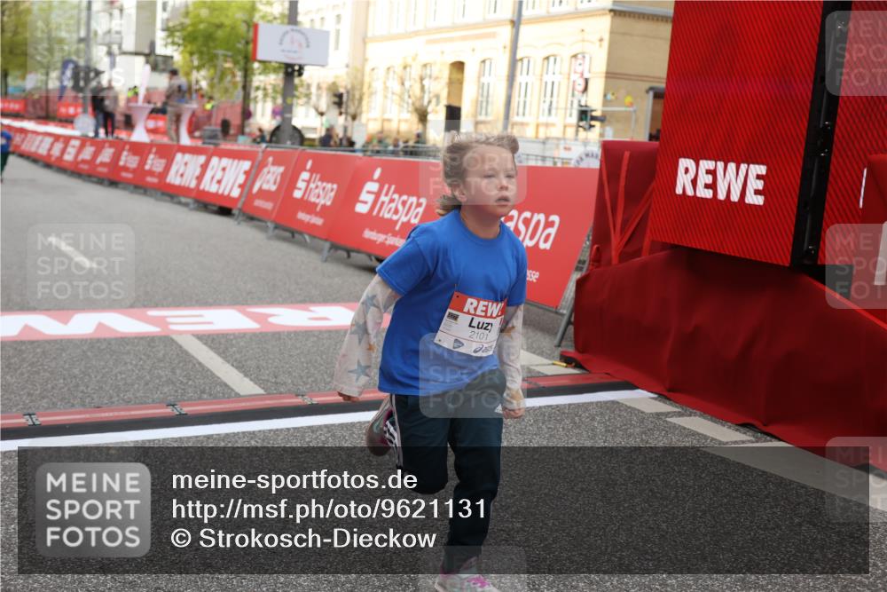 25.04.2026 - Das Zehntel Strokosch-Dieckow http://msf.ph/oto/9621131 25.04.2026 09:14:04 Ziel 2083, 2101, 2102 meine-sportfotos.de