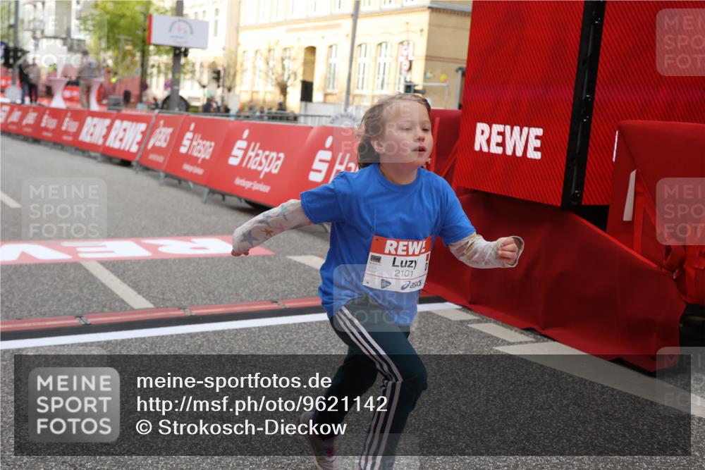 25.04.2026 - Das Zehntel Strokosch-Dieckow http://msf.ph/oto/9621142 25.04.2026 09:14:04 Ziel 2083, 2101, 2102 meine-sportfotos.de