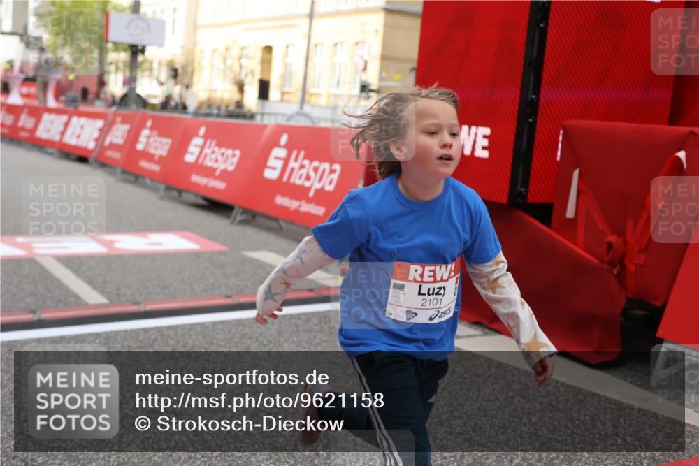 25.04.2026 - Das Zehntel Strokosch-Dieckow http://msf.ph/oto/9621158 25.04.2026 09:14:04 Ziel 2083, 2101, 2102 meine-sportfotos.de