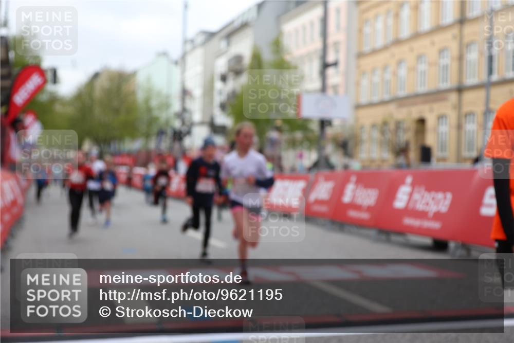 25.04.2026 - Das Zehntel Strokosch-Dieckow http://msf.ph/oto/9621195 25.04.2026 08:52:21 Ziel 1022, 1111, 1198, 1224, 1281, 1509, 1634, 1857, 2261, 2262, 2299, 2313, 2599, 2892, 3040, 3087, 3585, 3587 meine-sportfotos.de