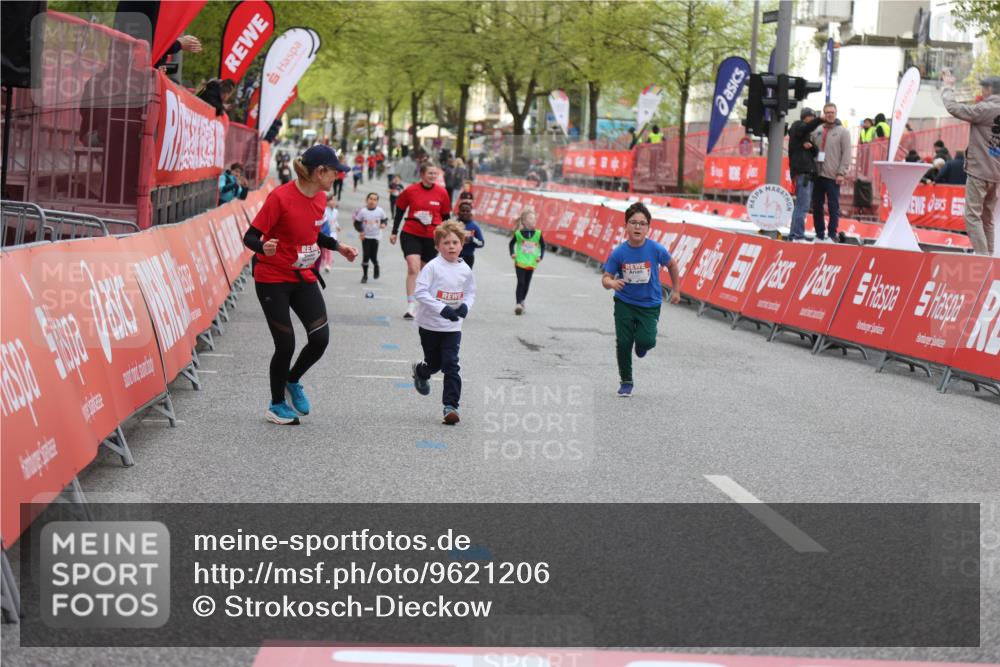 25.04.2026 - Das Zehntel Strokosch-Dieckow http://msf.ph/oto/9621206 25.04.2026 09:14:06 Ziel 2101, 2102 meine-sportfotos.de