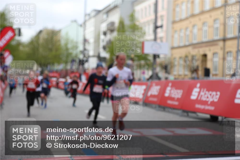 25.04.2026 - Das Zehntel Strokosch-Dieckow http://msf.ph/oto/9621207 25.04.2026 08:52:21 Ziel 1022, 1111, 1198, 1224, 1281, 1509, 1634, 1857, 2261, 2262, 2299, 2313, 2599, 2892, 3040, 3087, 3585, 3587 meine-sportfotos.de