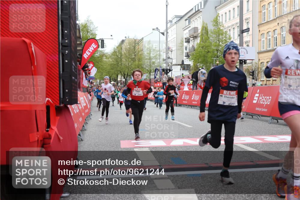 25.04.2026 - Das Zehntel Strokosch-Dieckow http://msf.ph/oto/9621244 25.04.2026 08:52:22 Ziel 1022, 1034, 1111, 1198, 1224, 1281, 1509, 1634, 1857, 2261, 2262, 2299, 2313, 2599, 2603, 2892, 3040, 3087, 3220, 3251, 3585, 3587 meine-sportfotos.de