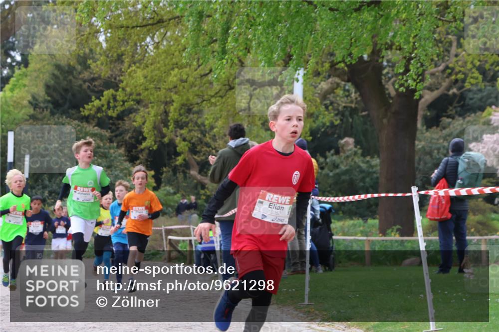 25.04.2026 - Das Zehntel Zöllner http://msf.ph/oto/9621298 25.04.2026 11:39:13 Laufen 10, 10253 meine-sportfotos.de