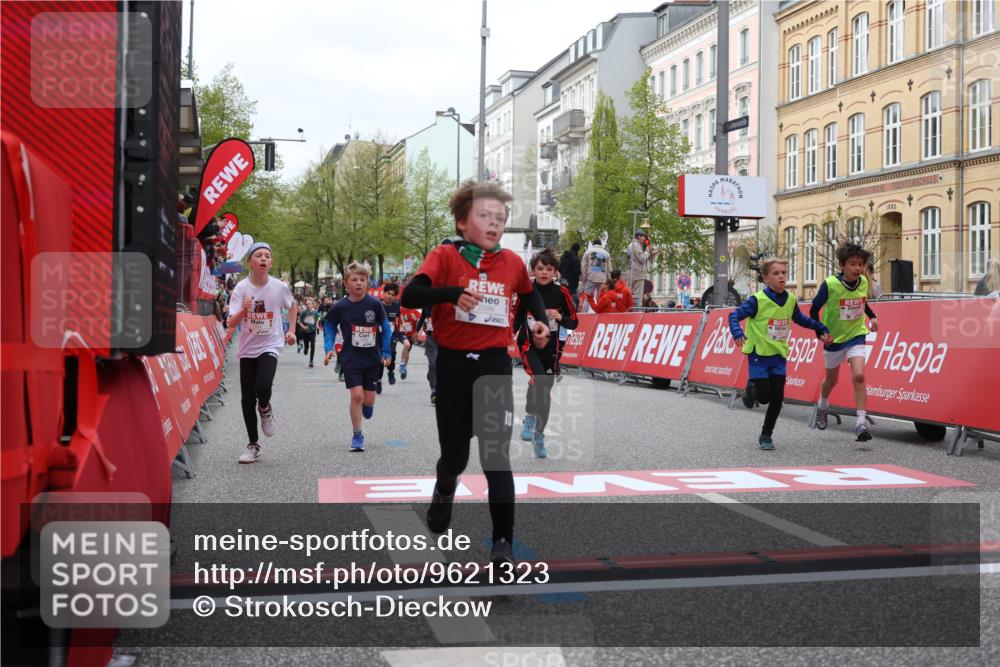 25.04.2026 - Das Zehntel Strokosch-Dieckow http://msf.ph/oto/9621323 25.04.2026 08:52:23 Ziel 1022, 1034, 1198, 1224, 1239, 1509, 1634, 1857, 2261, 2262, 2299, 2313, 2599, 2603, 2892, 3040, 3087, 3220, 3251, 3587 meine-sportfotos.de